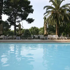 4* Hotel Trias